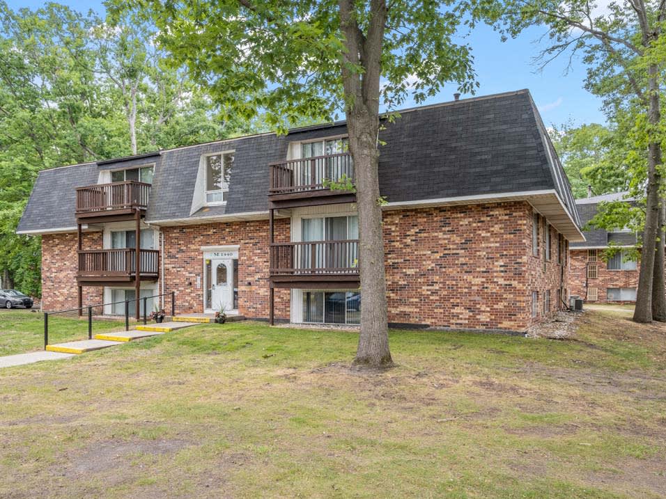 Photo Gallery Tiffany Woods Apartments in Muskegon, MI